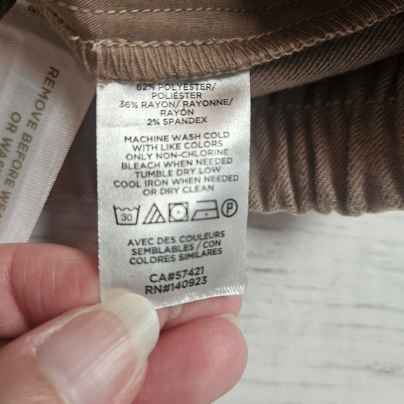 LOFT Pull On Khaki Pants NWT Size MT - Picture 3 of 10